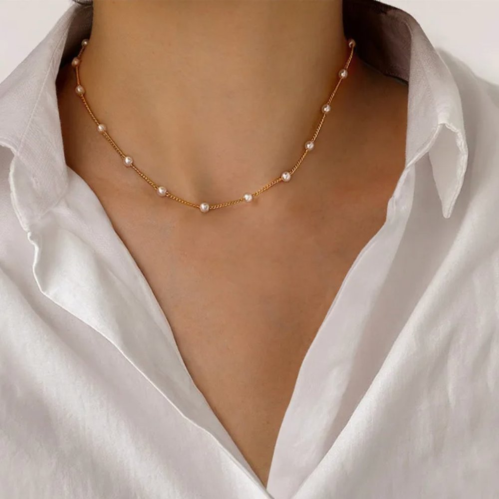 Round Pearl Station Chain Necklace in Gold - Picture 6 of 7